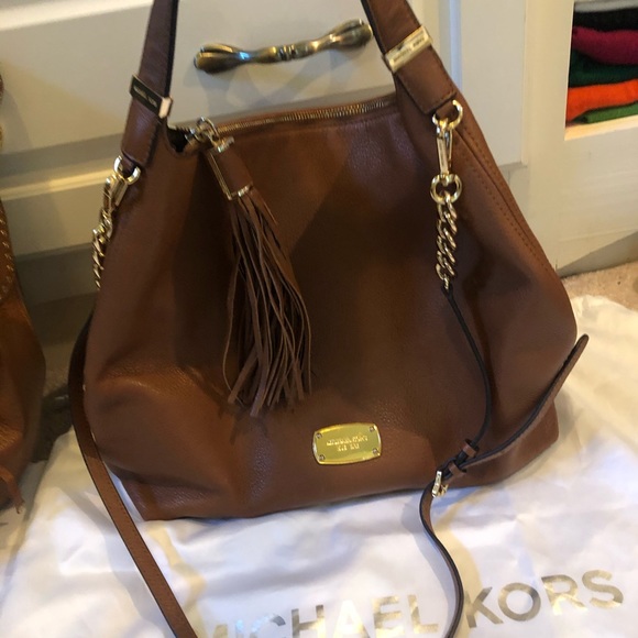 Michael Kors Brown leather purse - Picture 1 of 2